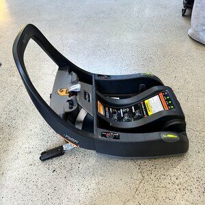 Chicco Keyfit 35 Car Seat Base - 2023 (BASE ONLY)